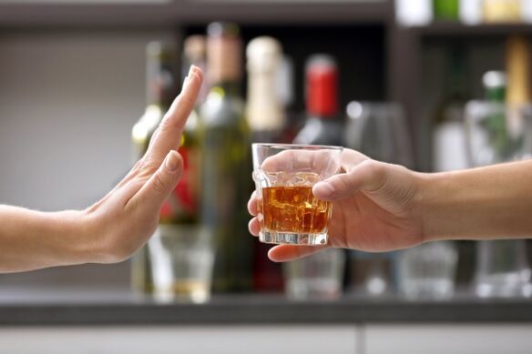 Die Ablehnung von Alkohol als Weg zur Vorbeugung von Prostatitis